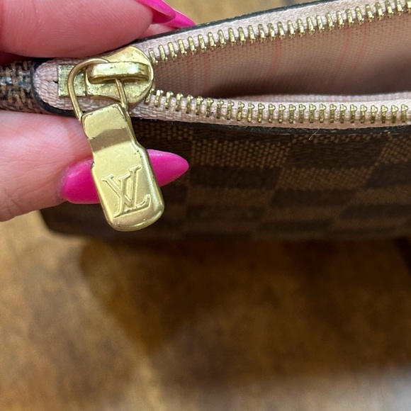 Louis Vuitton Damier Ebene Neverfull Pouchette Wallet - Picture 6 of 13